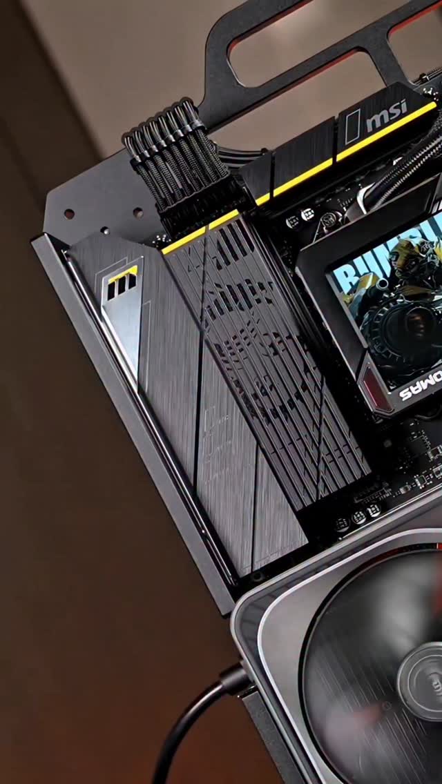 Dream Gaming Rig Unleashed 🤴 RTX 5090 & RYZEN 9 9950X3D 😵 | Pc Builder ...