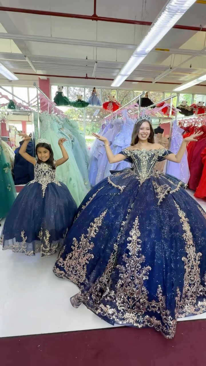 quince dresses new jersey ✨ #fyp #quincedresses #quinceañera #sweet16 #misquince 💗 | Elegant Boutique Quinceaneras table top