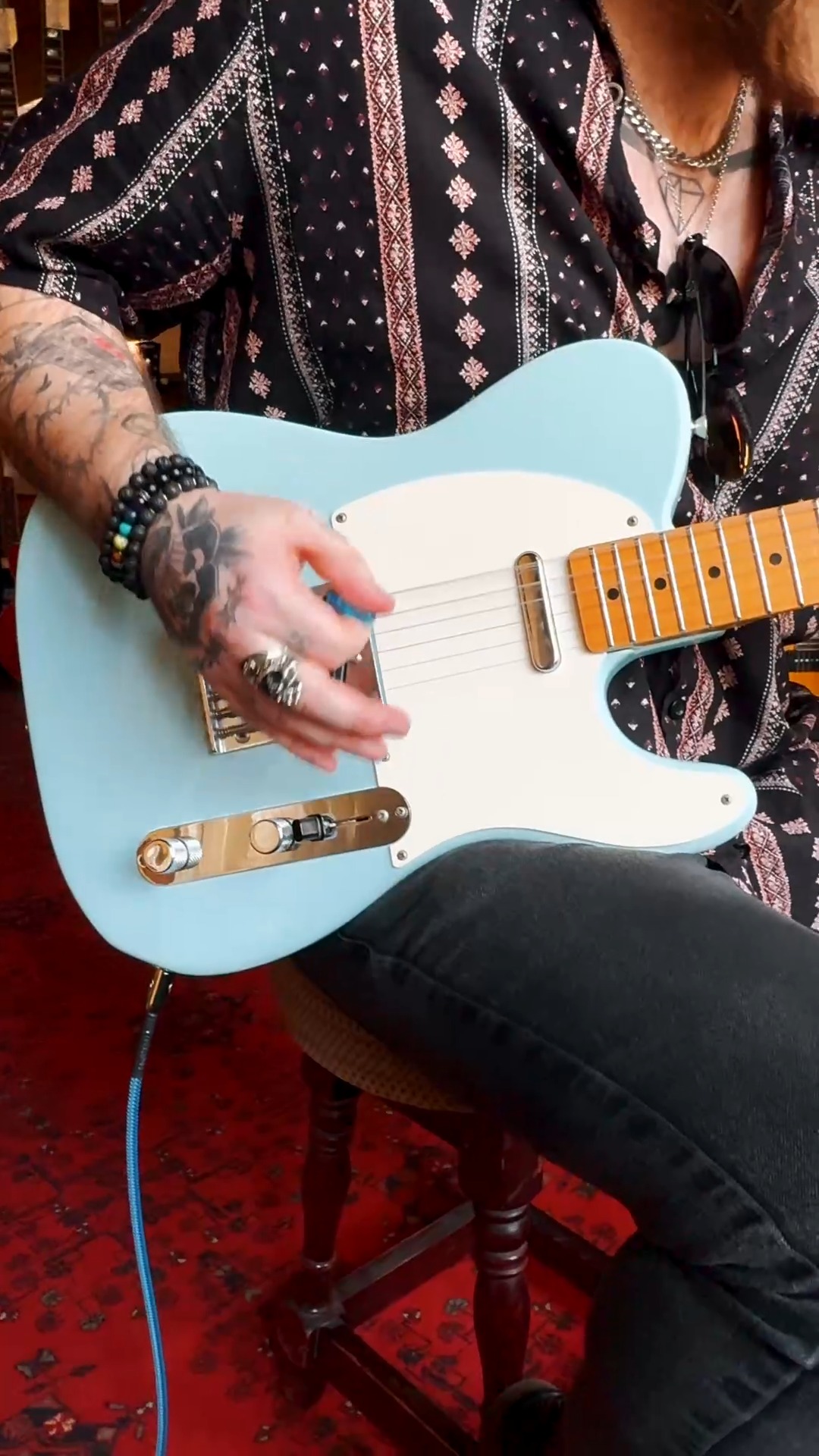 This MIJ Tele sounds massive!!! Japanese Fenders have always been