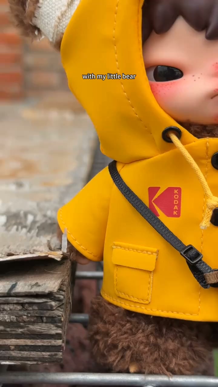くま HIRONO X KODAK CLICK BEAR PLUSH DOLL PENDANT Embracing every