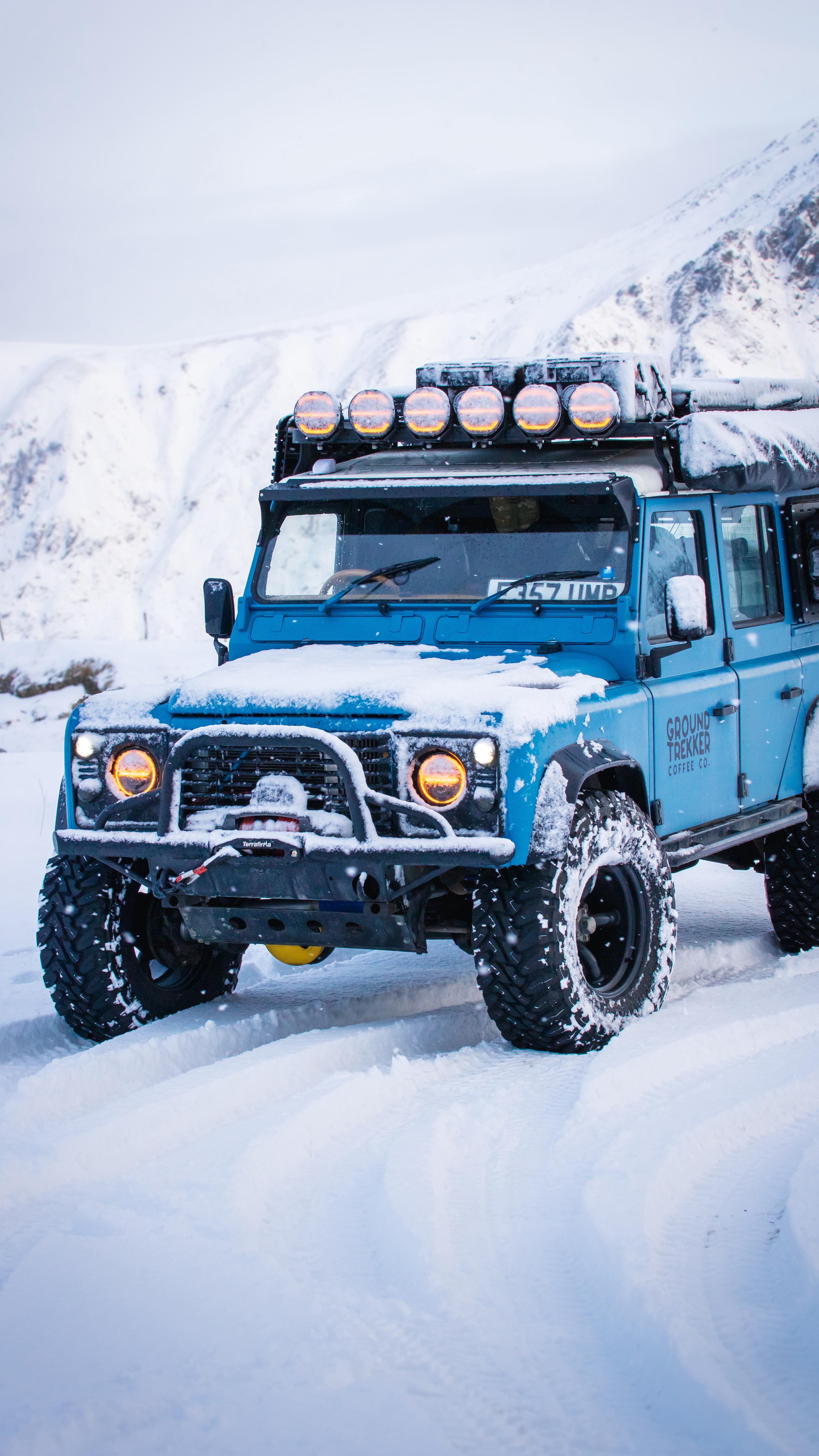 POV: You definitely know someone who still owes you a Land Rover ...