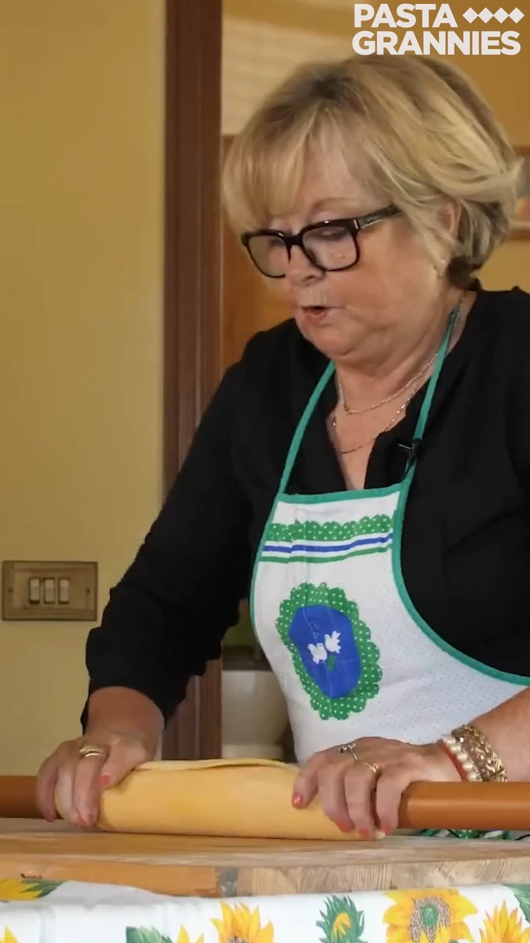 Enjoy Lina's ricotta filled ravioli called 'cargiú' from Marche ...