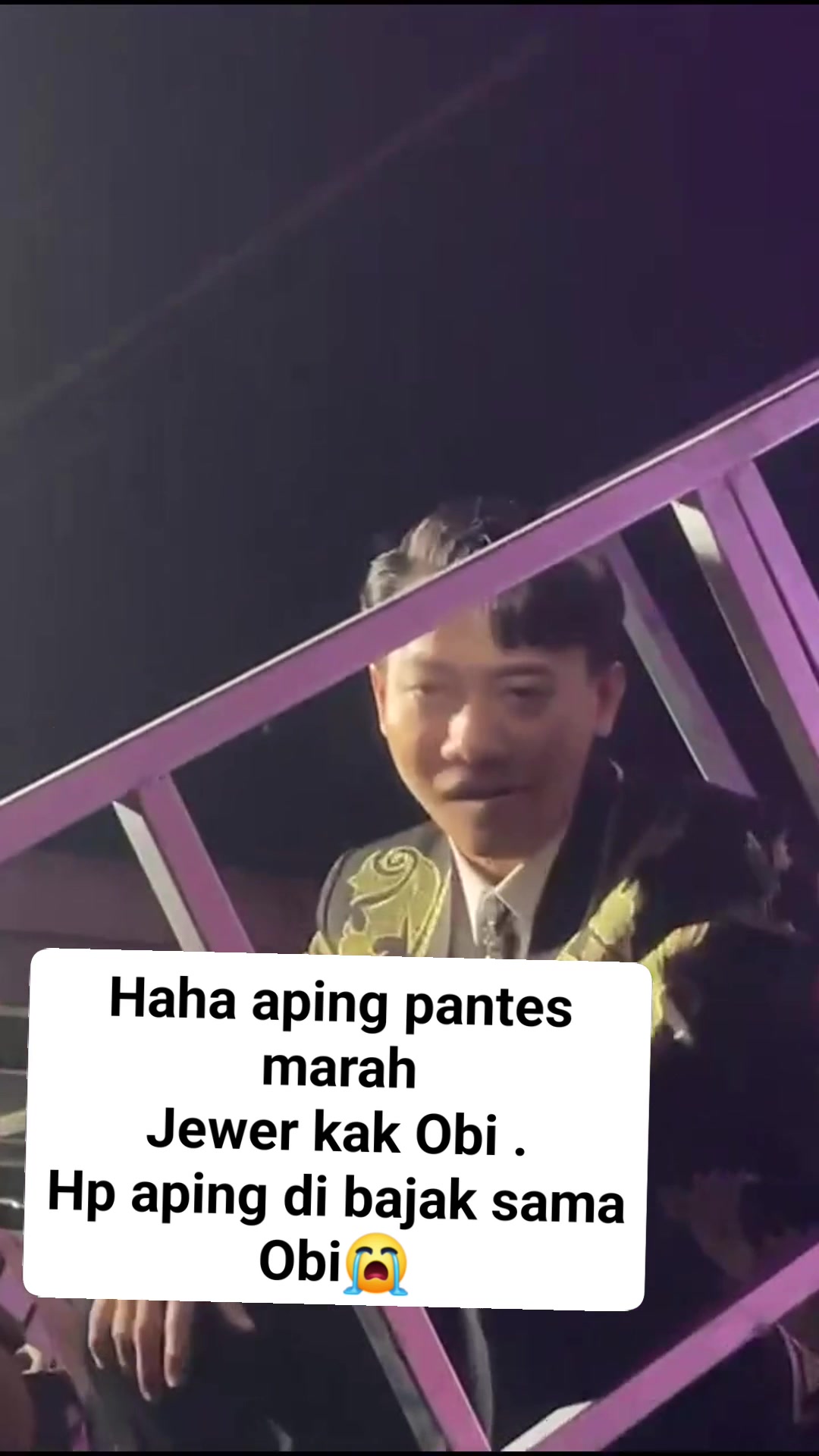 Orang jamet artinya apa ping😭 Kak Obi sih. Aping jadi marah 😭 Hp aping ...