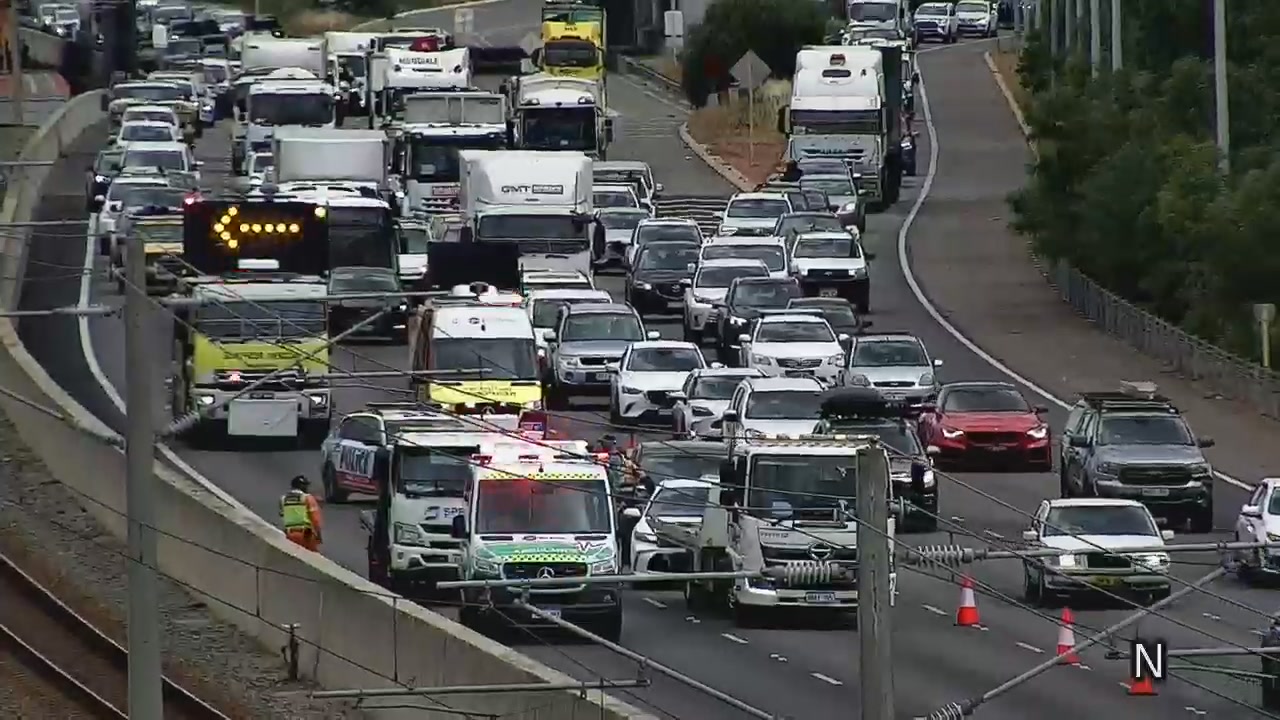 Perth Traffic MAIN ROADS WA | CRASH – MITCHELL FREEWAY NORTHBOUND AFTER ...