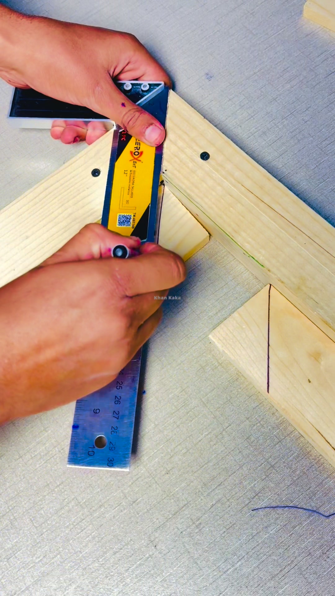 How to measure the position of wooden corner #working #diy #woodworking ...
