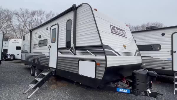 It's Towable Tuesday! Today we are featuring the 2022 Coleman