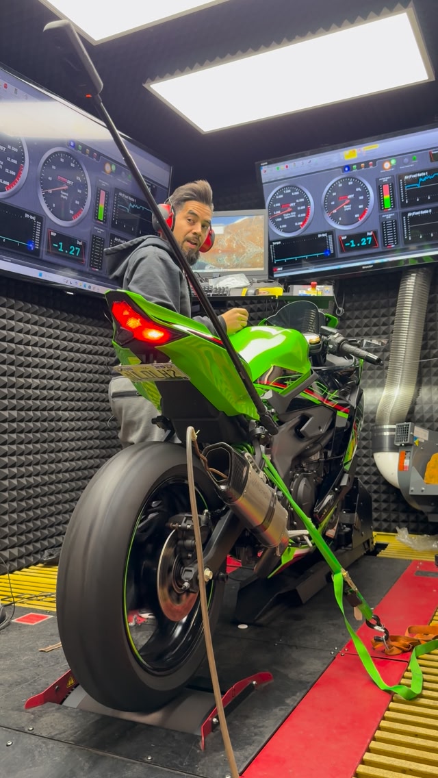 This tuned Kawasaki Ninja ZX-4RR's fifth gear didn't disappoint