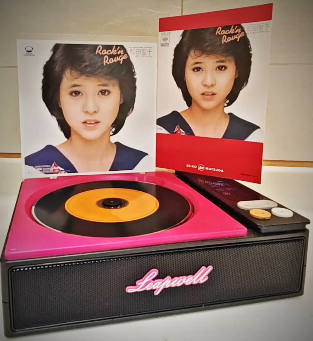 中山美穂ちゃん2枚目シングル 生意気(1985)。
