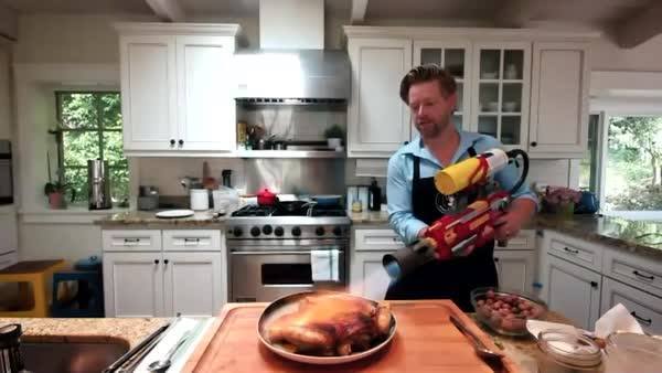 Get Cooking with Logitech | Bites, camera, action! 🎬 See how celeb chef ...