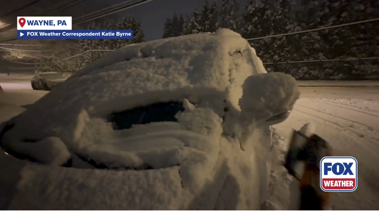 DIG IT OUT ️: FOX Weather Correspondent Katie Byrne TV captures inches ...