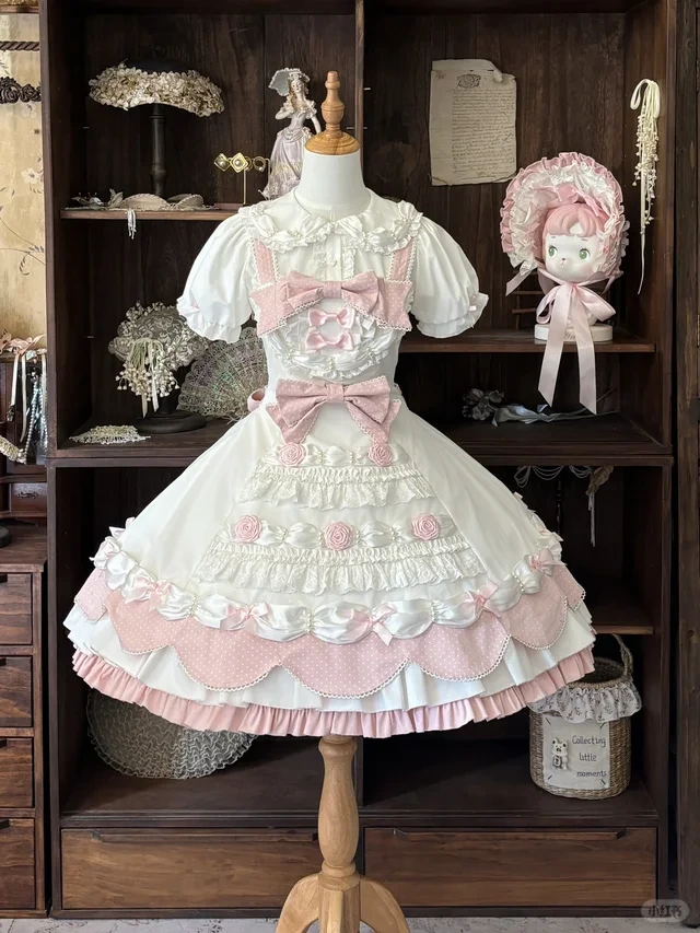 can you wear a patterned cream dress to wedding Katherine Maxi — & Rust Floral Size:UK 14 / XL Tag Size_S and angled tiered skirt Lace Fit and Flare