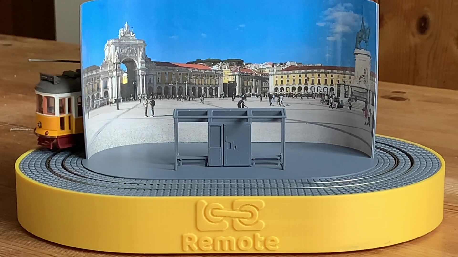 Kit De Modelo Tram Lisboa Occre - Escala 1:24, Medidas 360x220x100 Mm, Ideal Para Maquetismo