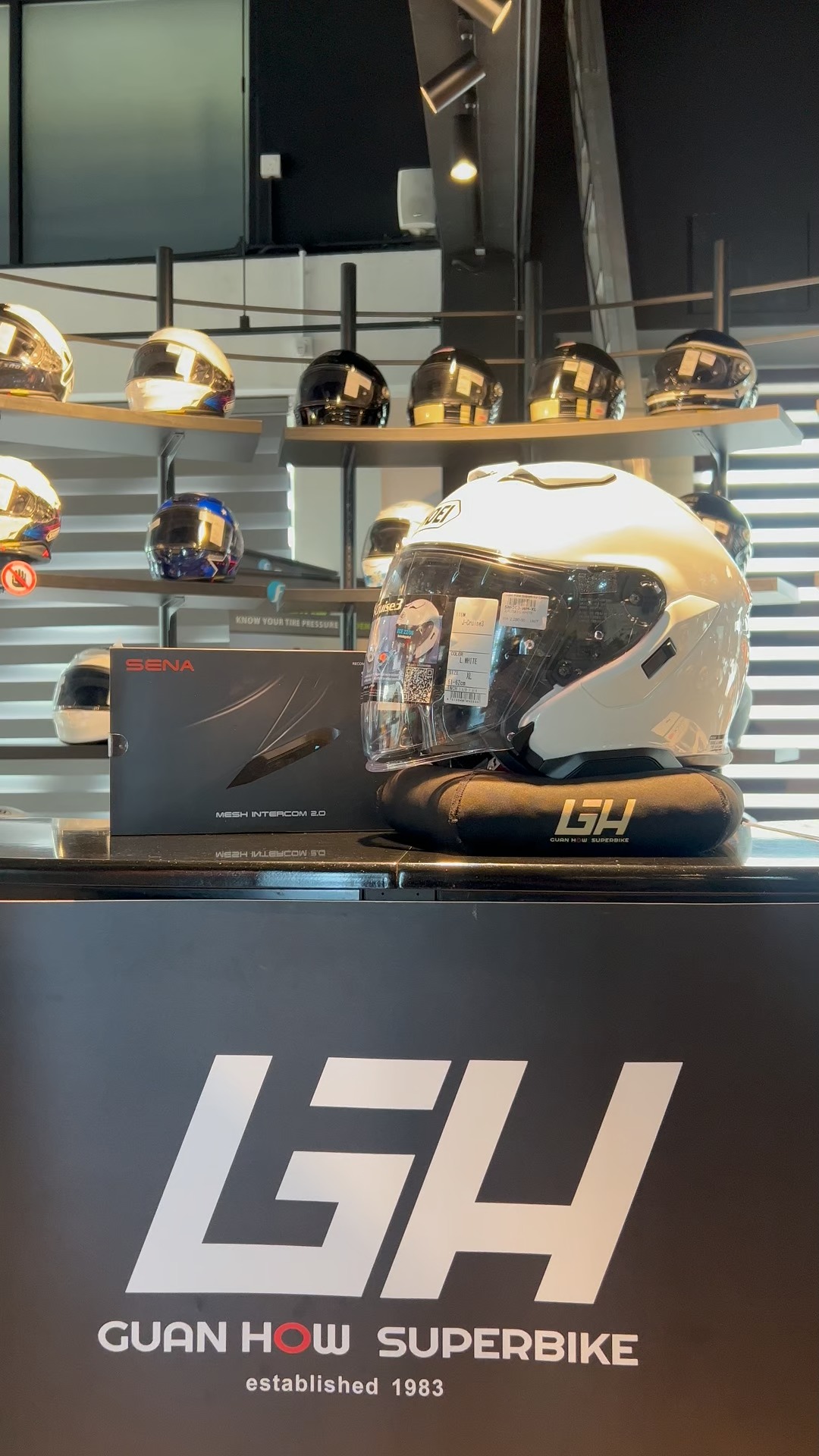 Installing SENA SRL 3 to SHOEI J-CRUISE 3. Contact us to reserve