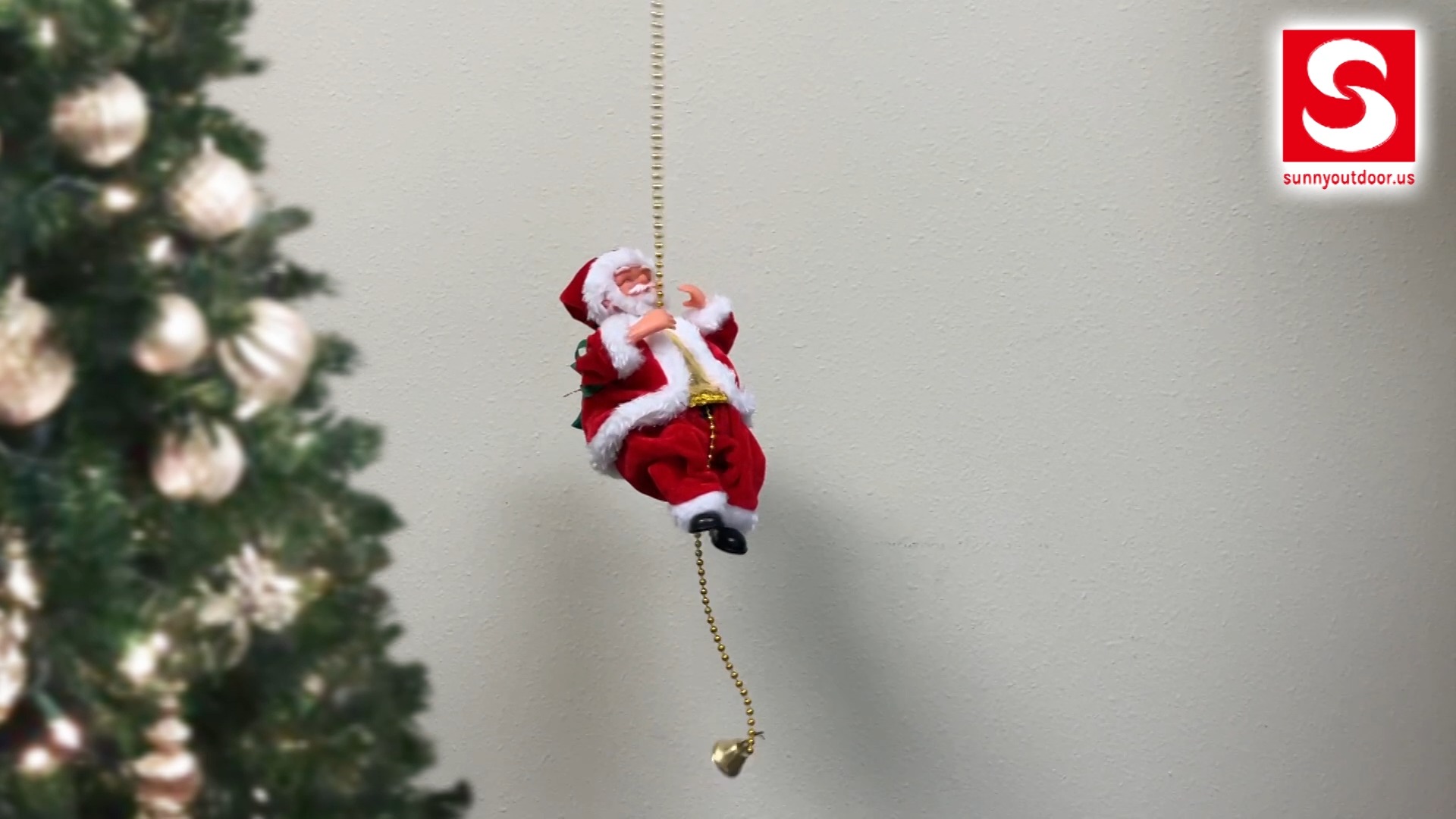 🤶🏼🔊🧗‍♀️Singing & Climbing Santa Claus🎼🎉 Unique climbing modeling ...