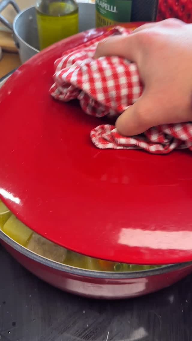 Questa è una delle mie ricette preferite: POLPETTE IN UMIDO con patate ...
