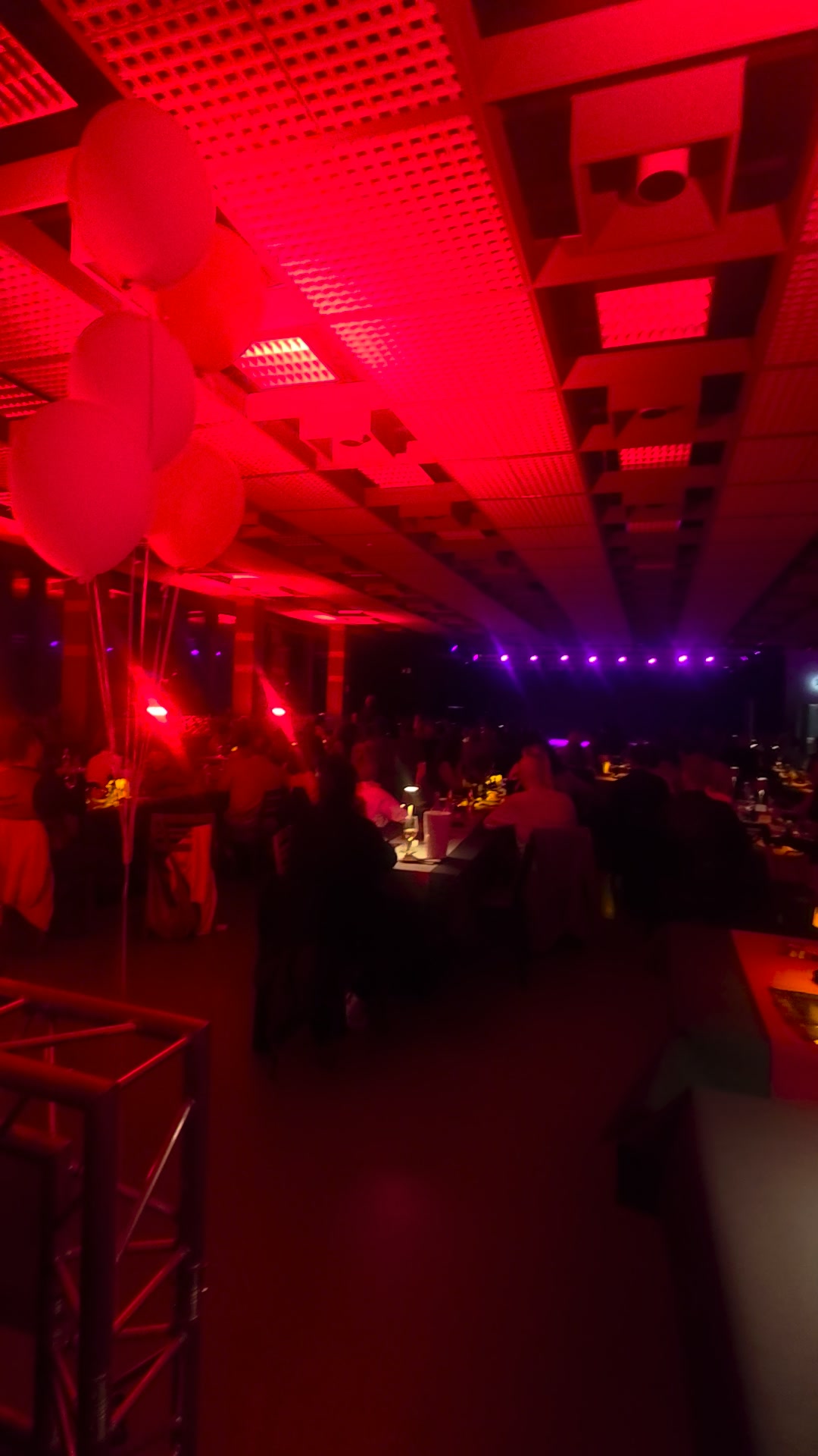 FEMME FATALE – WAS FÜR EIN WOCHENENDE! ✨, Freitag und Samstag: zweimal volles Haus im Esszimmer – und zweimal pure Eskalation! 🔥, Madonna, Amy Winehouse, Caterina Valente, Cher und Annie Lennox,