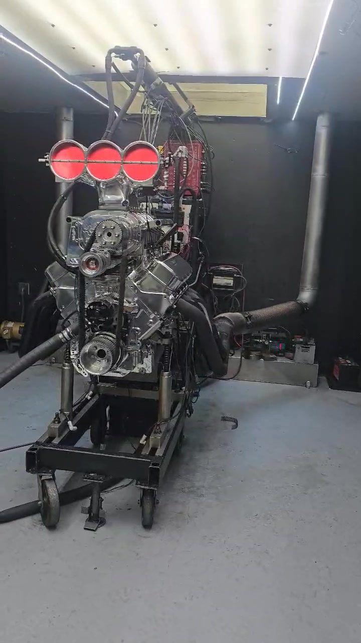 Found a fuel leak on this 14/71 598 😂😂 | Nelson Racing Engines | Facebook
