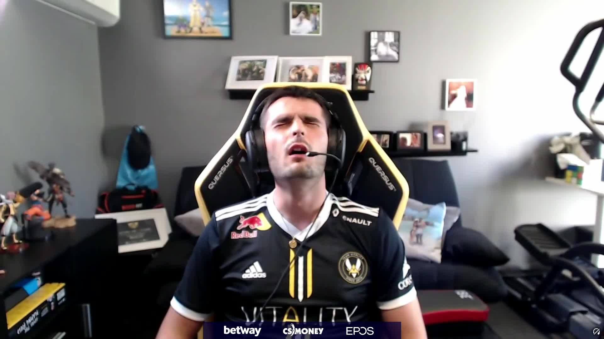 Richard “shox” Papillon shows us the real drama! BRAVO! 👏 Guys, give ...