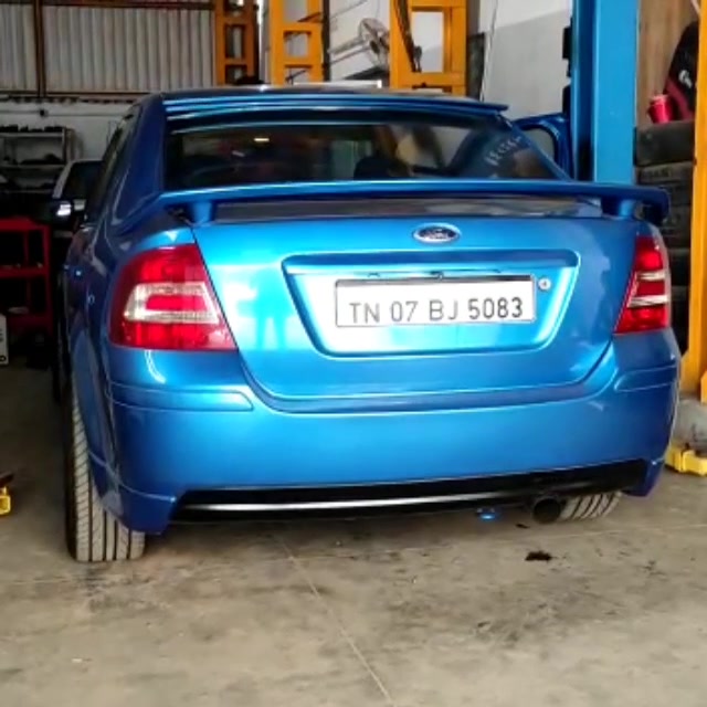 Code6 Chennai - Chalk & Cheese!! Carb vs EFI Manual vs DSG FWD vs RWD ...