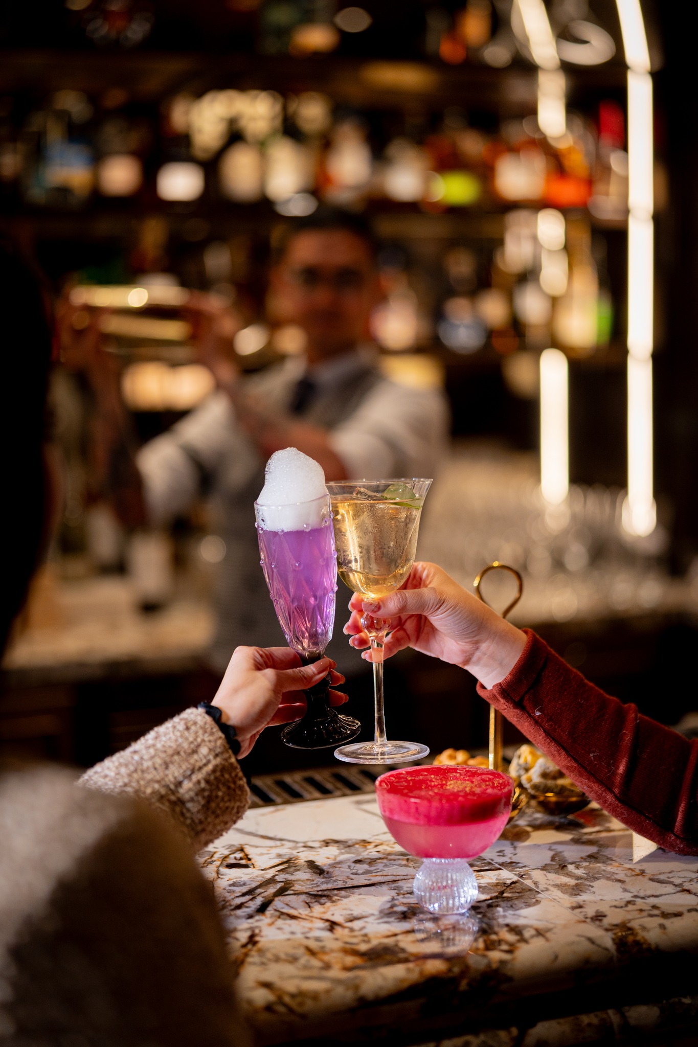 🍸「漢普閣」Bard's Bar 酒吧聯袂亞洲50最佳酒吧第7位及世界50佳酒吧第29位的「廟前冰室」，從莎士比亞的詩句中汲取靈感，共同呈現 ...