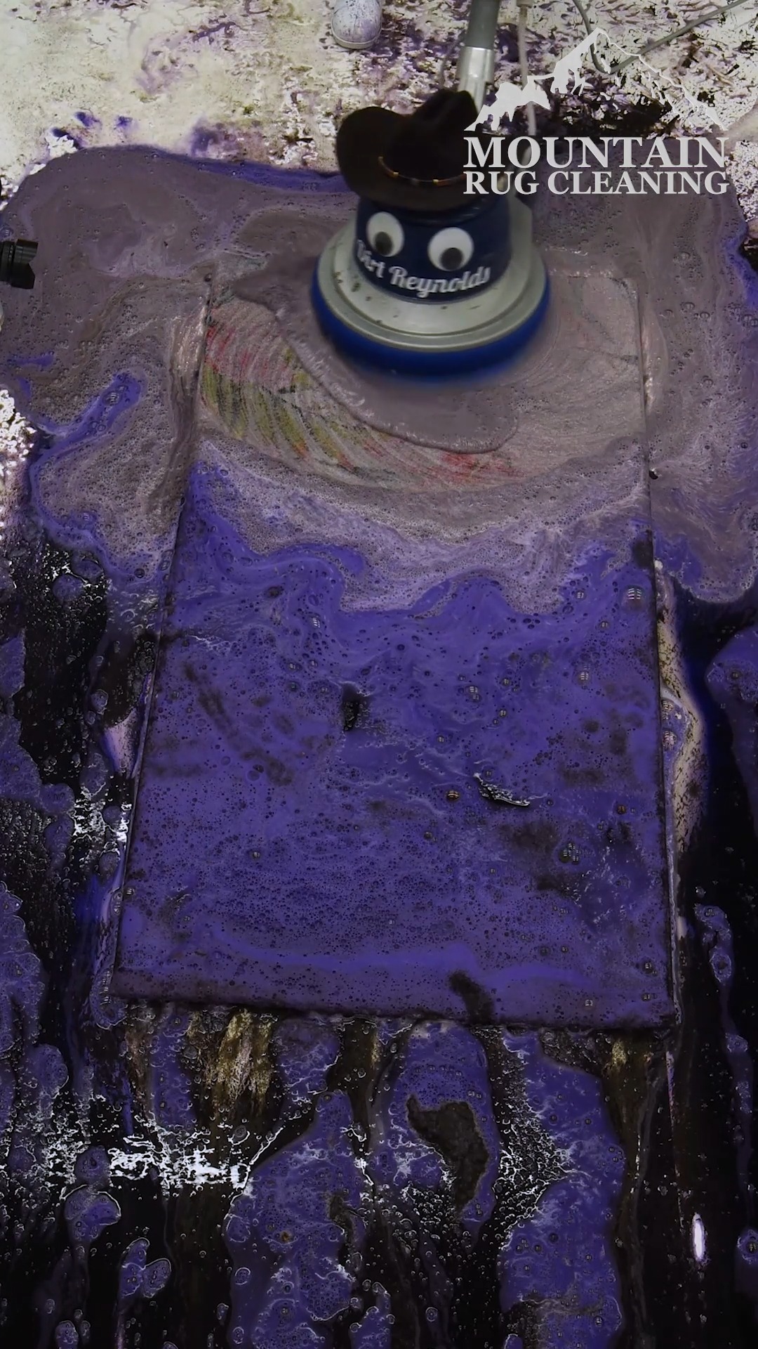 SLIMY. FILTHY. UNRECOGNISABLE. This Rug’s Transformation Will Leave You ...