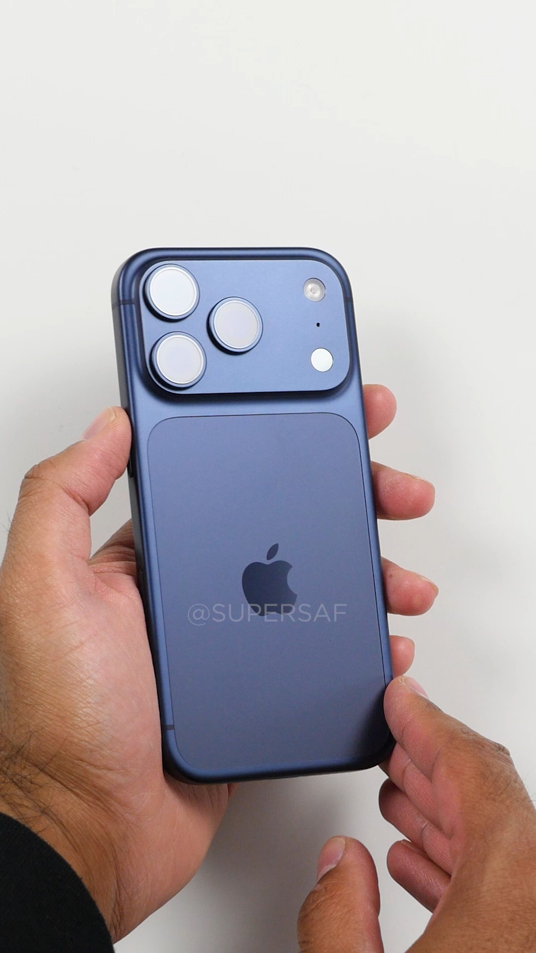 Blue is back on the Pros 🤩💙🫐 Unbox the $1,499 1TB iPhone 17 Pro