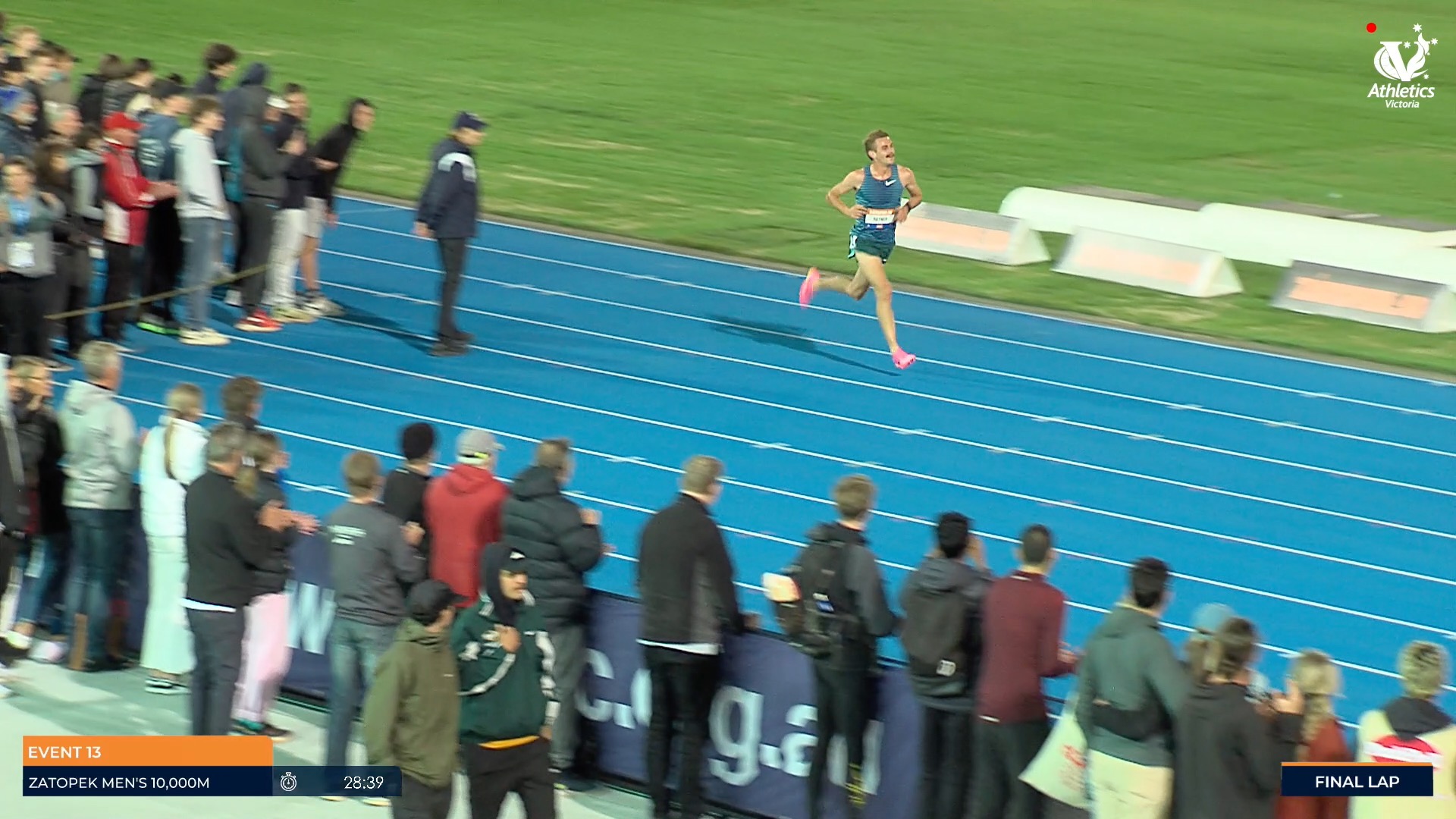 Jack Rayner wins the 2022 Men's Zatopek:10 at Lakeside. | Athletics ...