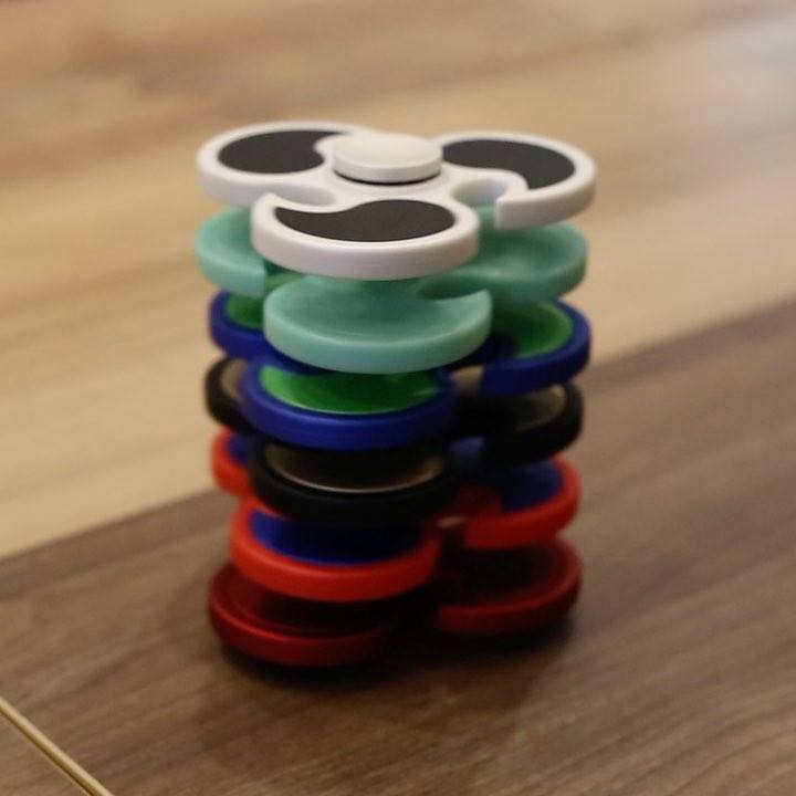 Fidget spinner รุ่น กงจักร หมุนนาน 4 -4.30 นาที สวยมากกกก ไม่อยากให้ ...