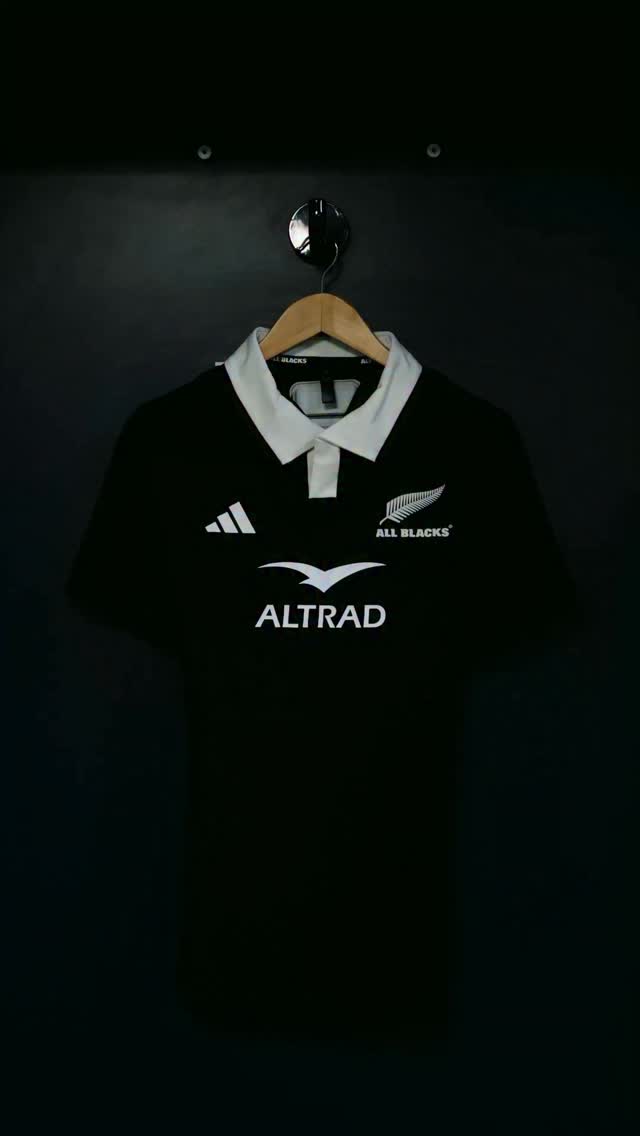 Alternative kit returns 🔄 | All Blacks