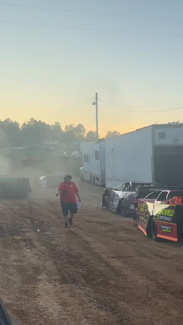 Supers idling around Wartburg🏁 #racing #dirtracing #dirtlatemodel # ...