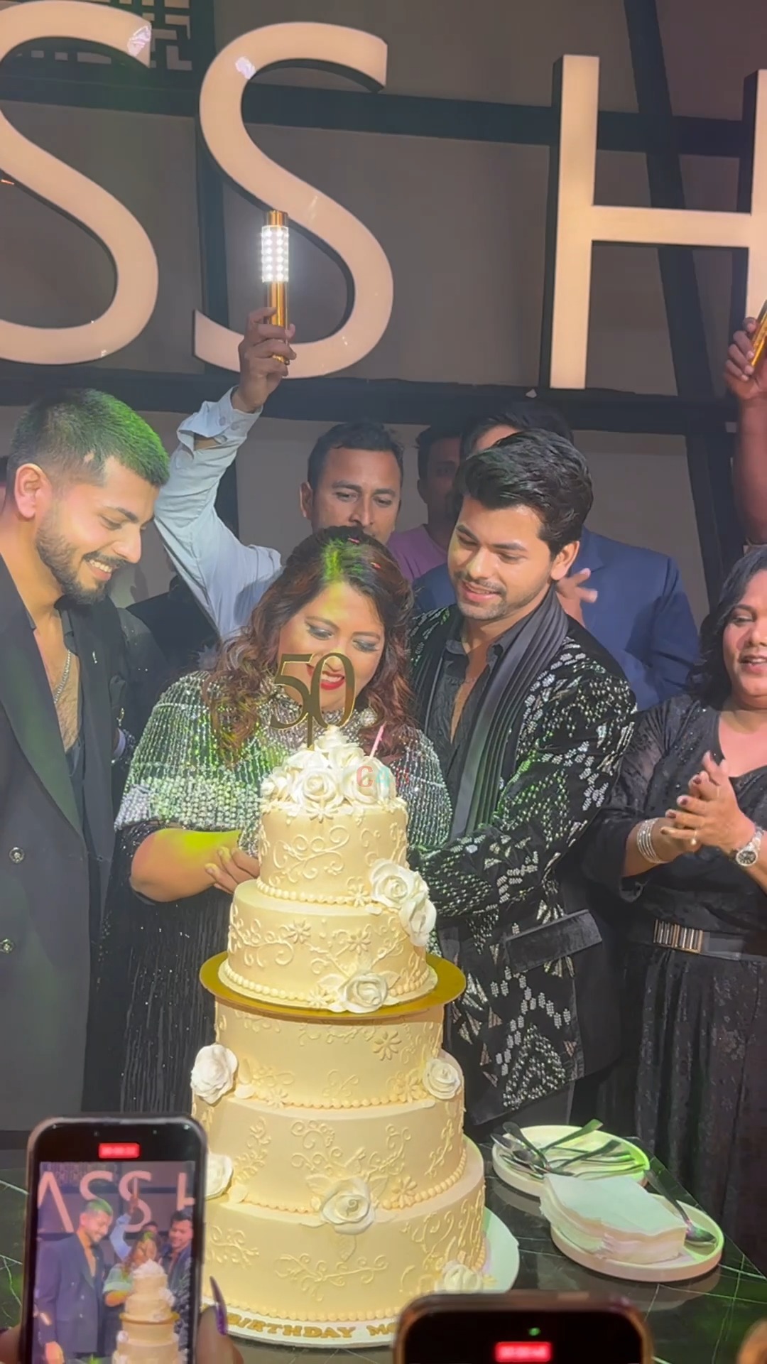 Shah Rukh Khan Birthday | Fans Celebrate Shahrukh Khan’s 60th Birthday ...