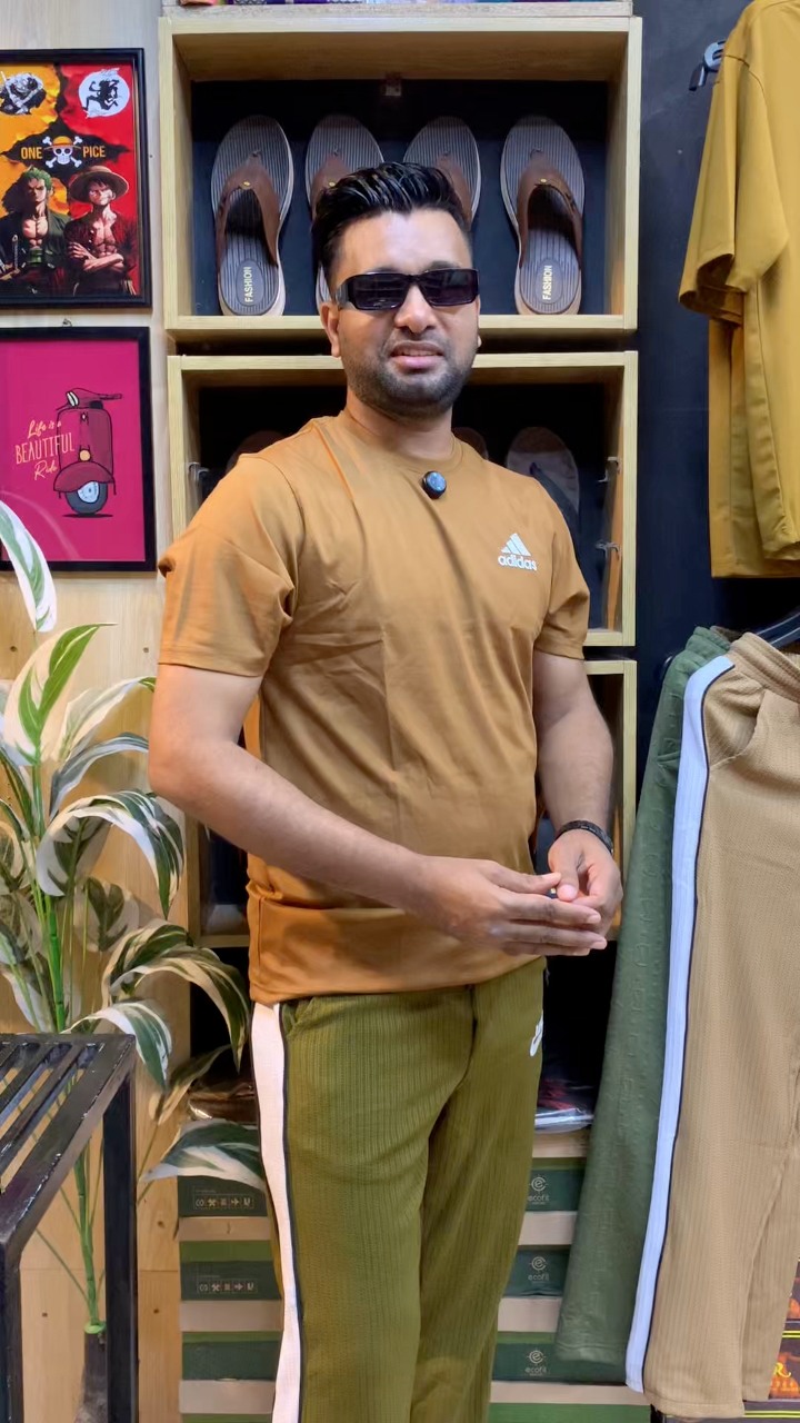 খুবই মোলাম ও আরামদায়ক কাপড়ের টিশার্ট। 𝗣𝗿𝗶𝗰𝗲-𝟲𝟬𝟬৳(প্রতিপিস)𝗦𝗶𝘇𝗲-𝗠/𝗟/𝗫𝗟 ...