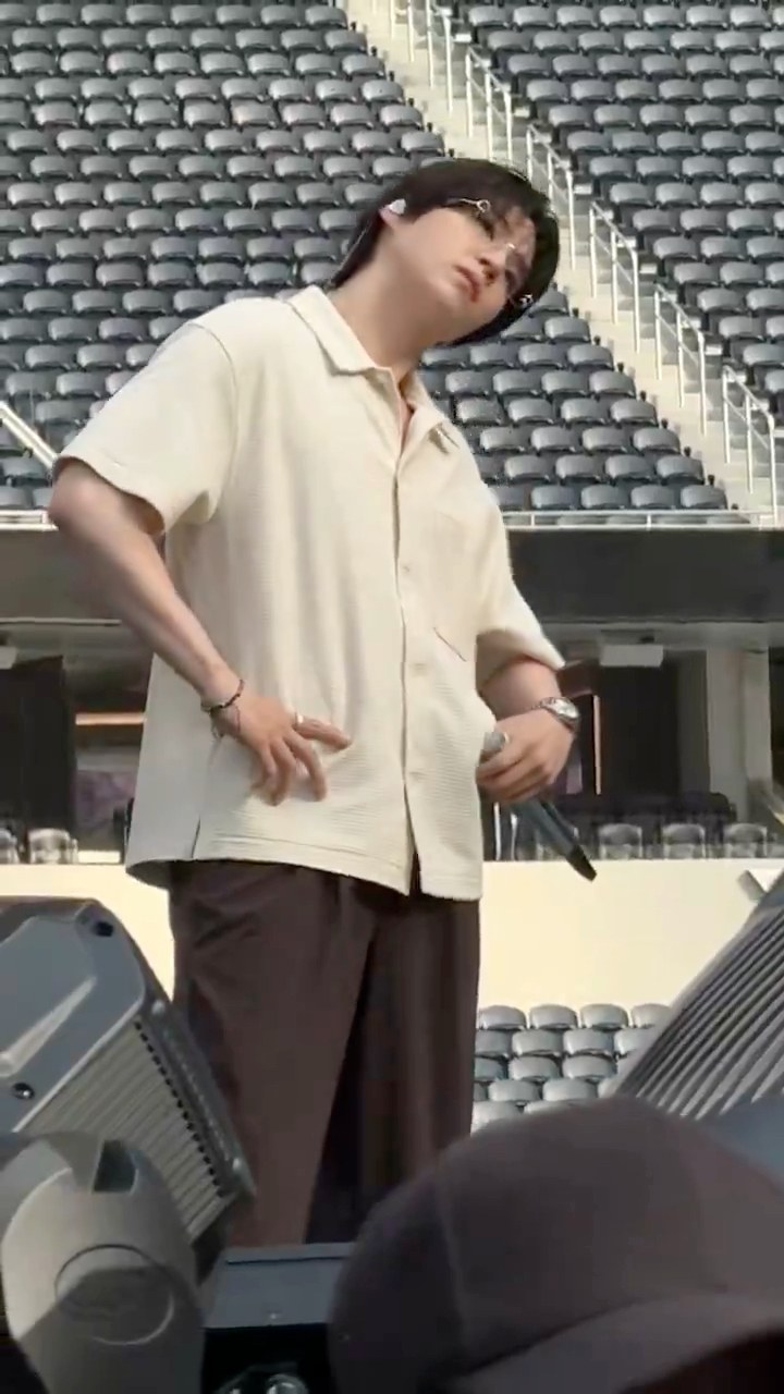 BTS ARIRANG TOUR IN LA SOUNDCHECK DAY 2 | SUGA