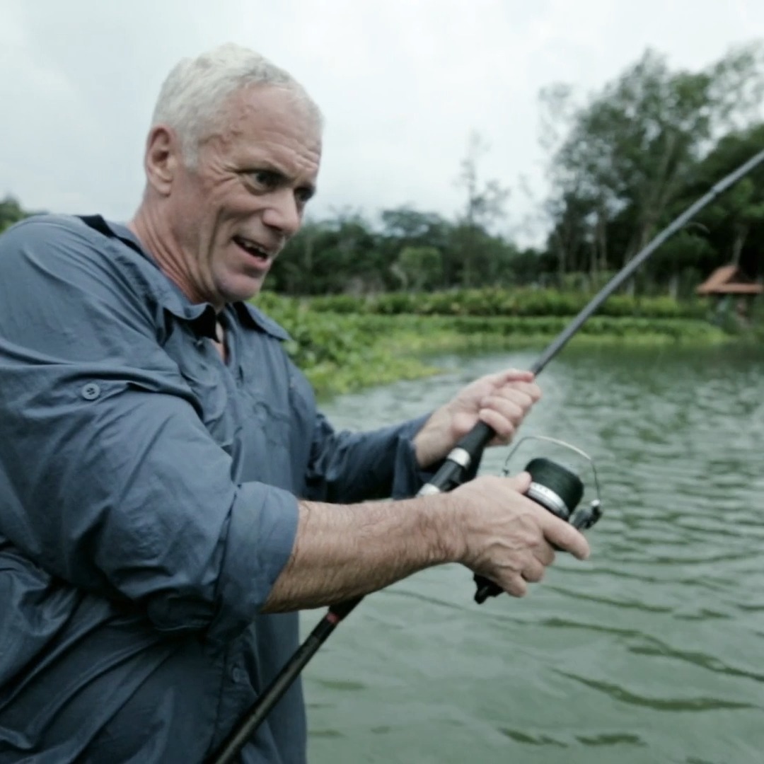 discovery monster fishing with net CWC XL Good Luck Finding Monsters |