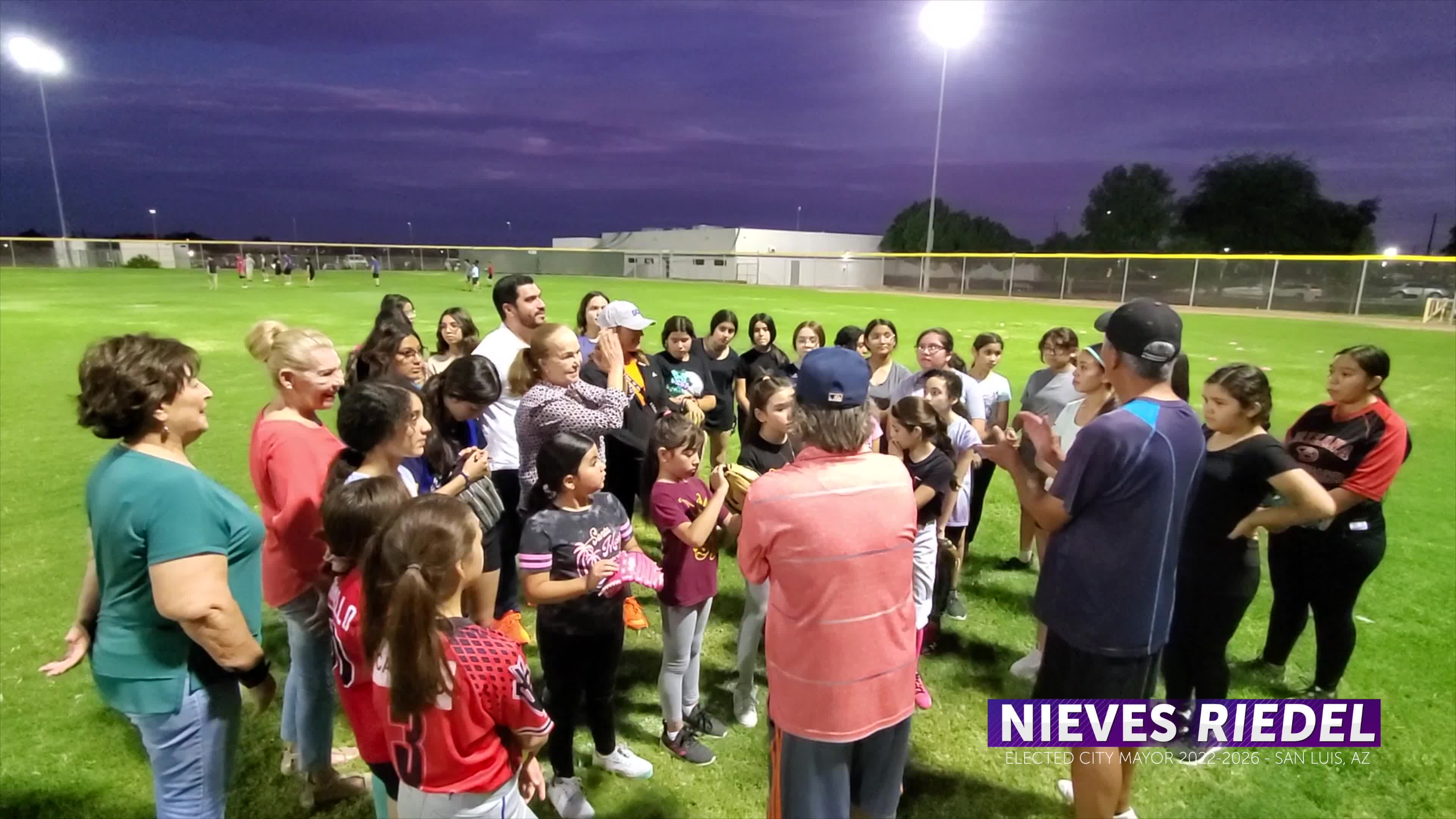 El día de ayer visitamos a los jóvenes deportistas a cargo del señor ...