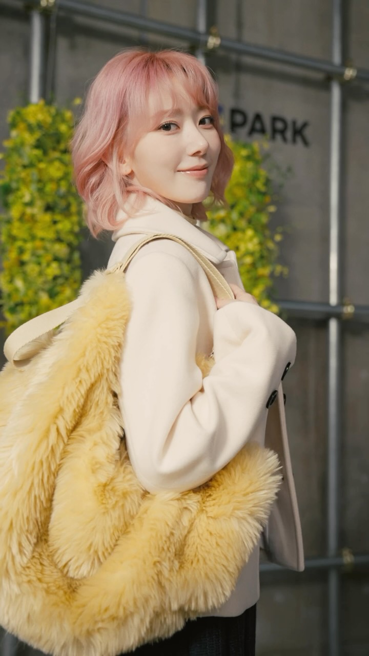 GU（ジーユー） (@g.u.japan) - Videos | Facebook