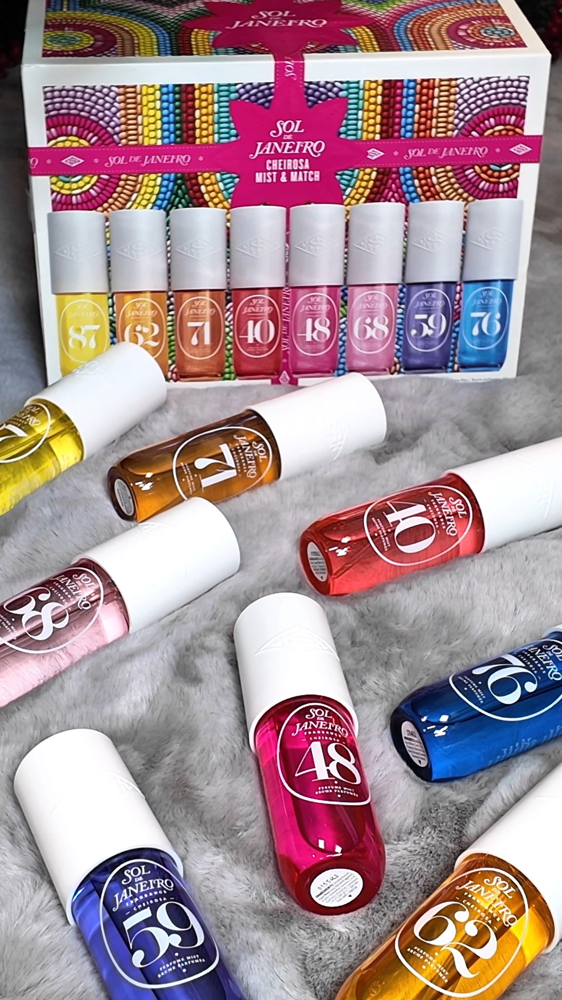 Spritz the Season with Sol De Janeiro!🎄 This incredible 8-piece