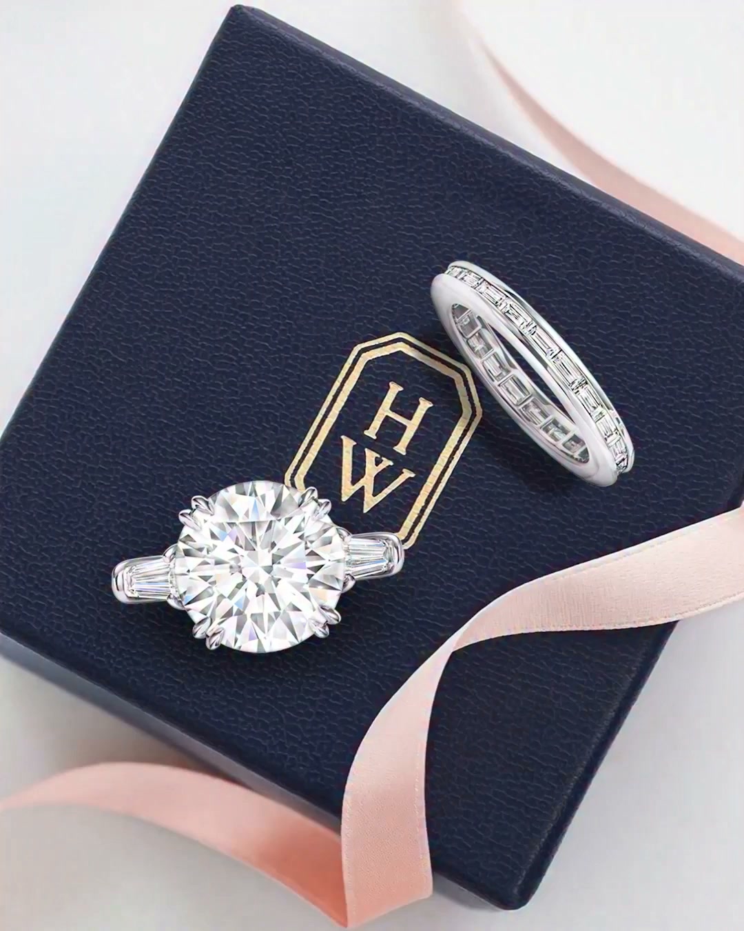 Every Harry Winston box is a promise of brilliance. From the