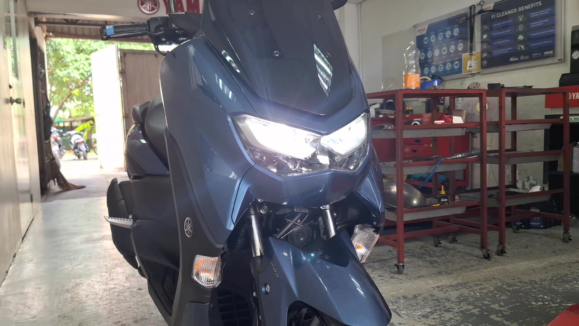 Brand New Model - Glossy Metallic Dark Blue Color , New SRP 