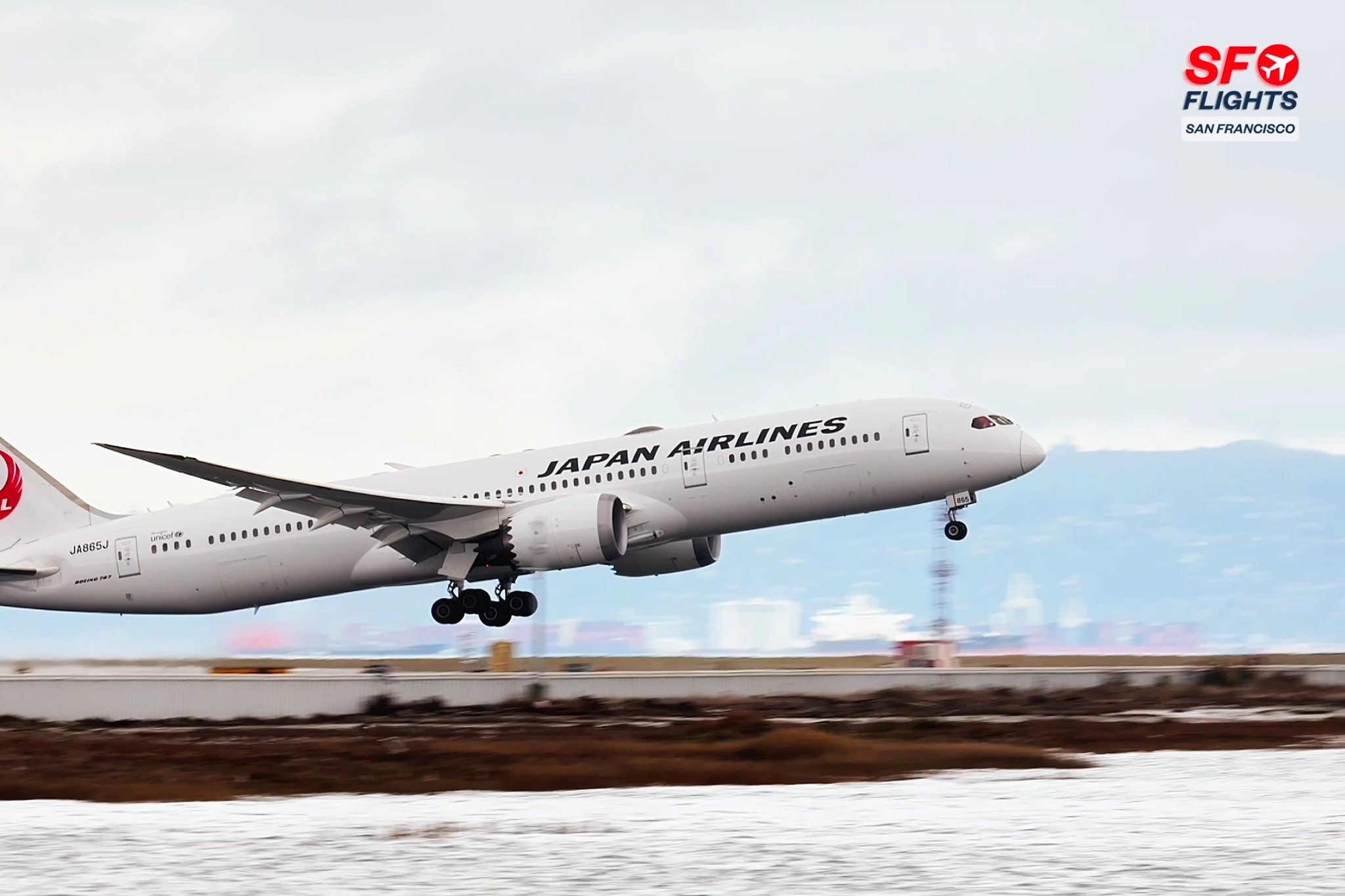 🇯🇵 ZIPAIR 787 Dreamliner • Stunning Taxi at SFO for Tokyo