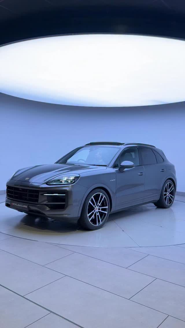 23-904-of-optional-extras-2025-25-porsche-cayenne-3-0-v6-e-hybrid