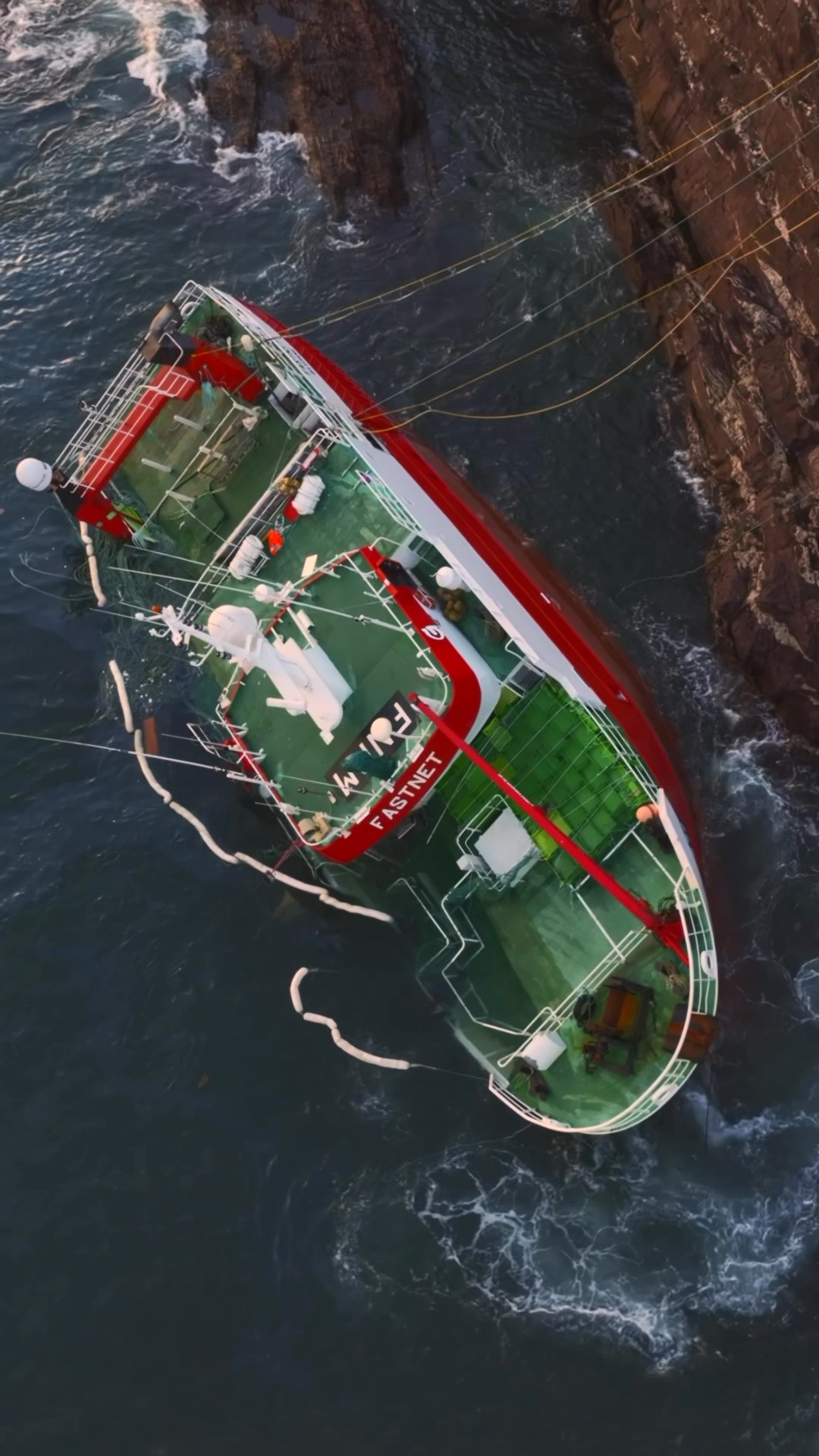 The French fishing vessel Fastnet ran aground at Dingle Harbour on 14 ...