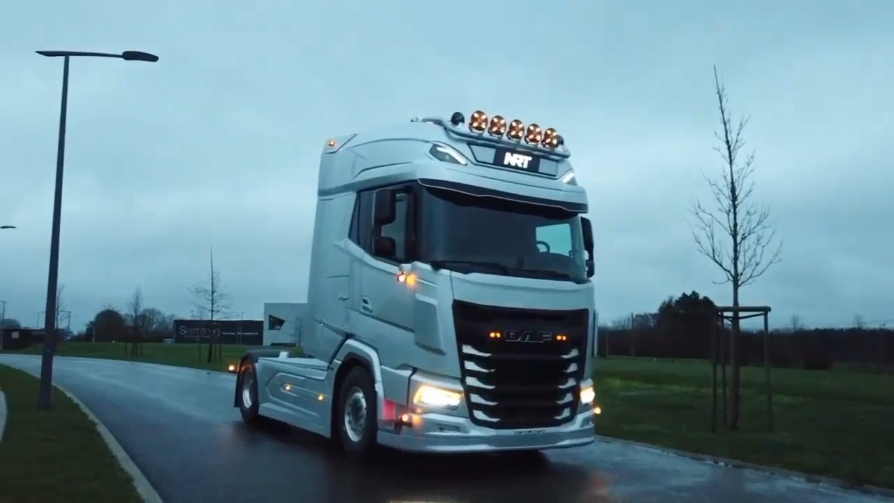 Afwerking NGD DAF XG+ door TSBM - Benoit Bougard en Carrosserie Renson ...
