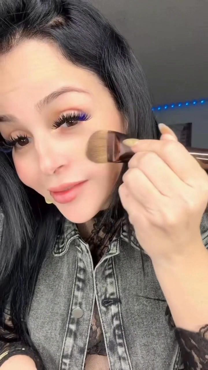 #Maquillaje #makeup #brochasdemaquillaje | Thecurvybuena | Facebook