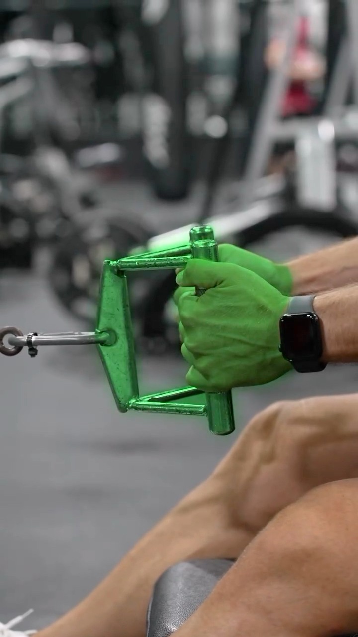 4 CABLE ROW MISTAKES First, instead of having your feet lower on the ...