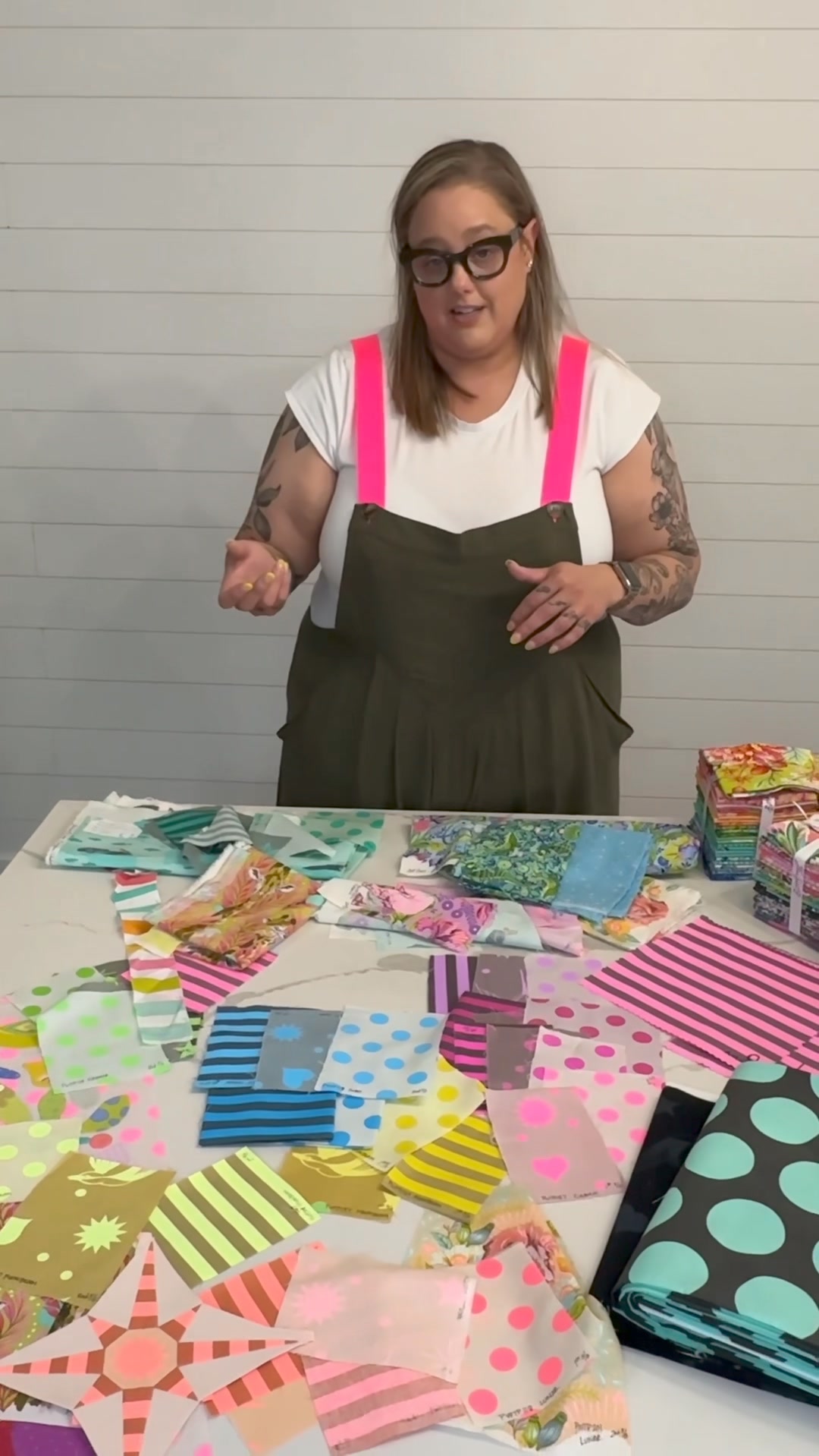 Happy Tuesday! My name is Tula Pink and today we are talking about the ...