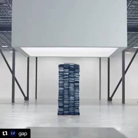 This month, we celebrate 30 years of @gap in Japan 🇯🇵 Since