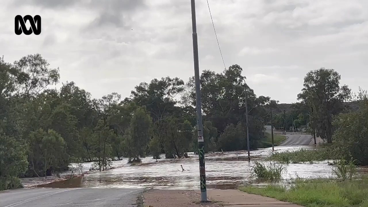 Leichhardt River flows in Mount Isa after heavy rain | 💦 Check out the ...