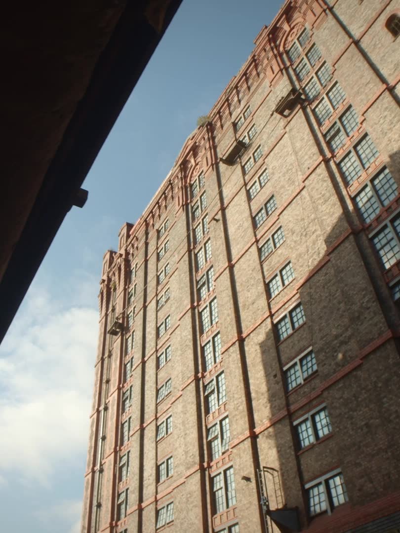 history of tobacco discovery columbus Tobacco had been cultivated and smoked by Native Americans for centuries  before Christopher Columbus introduced it to Europe. Jane Pauley reports on  how growing tobacco became America's first cash crop – and