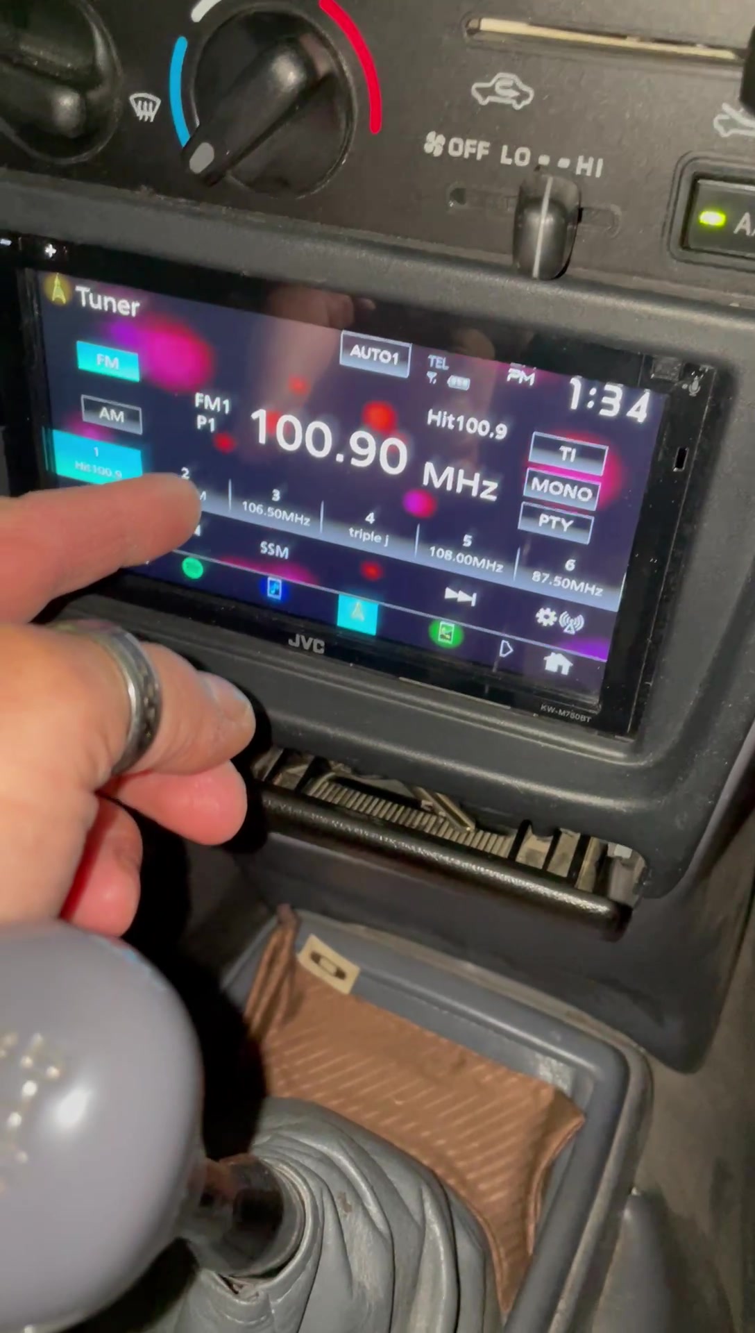 When NSZT-W64 Toyota a radio. | NavigationDisk - Japanese Car